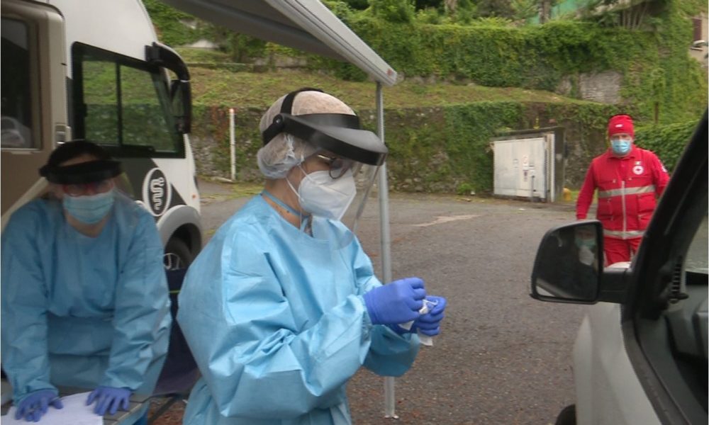 Tamponi a domicilio con il camper dell’Asst Lariana. Test su convocazione