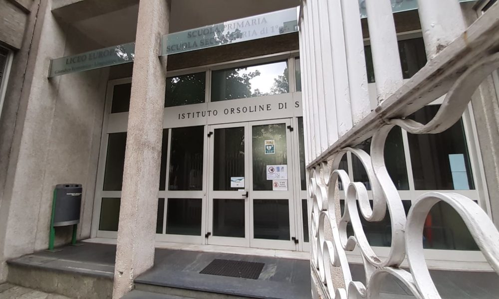 Como, all’Istituto Orsoline San Carlo di viale Varese la mostra “Da solo non basto”