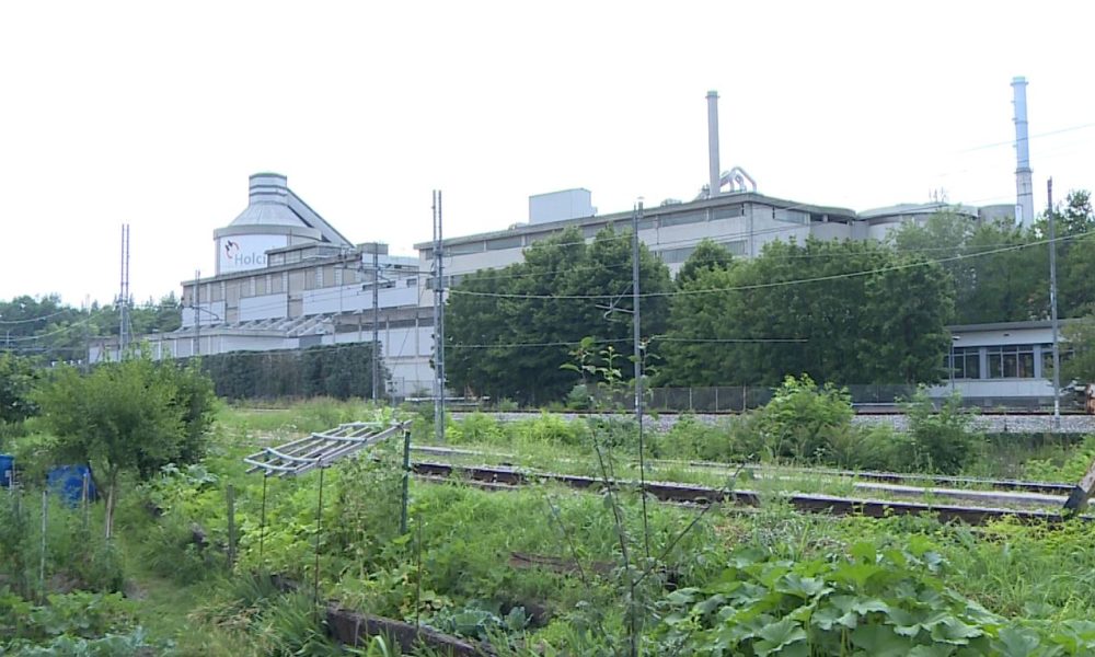 Merone, cade nel vuoto mentre lavora alla Cementeria, morto operaio di 63 anni