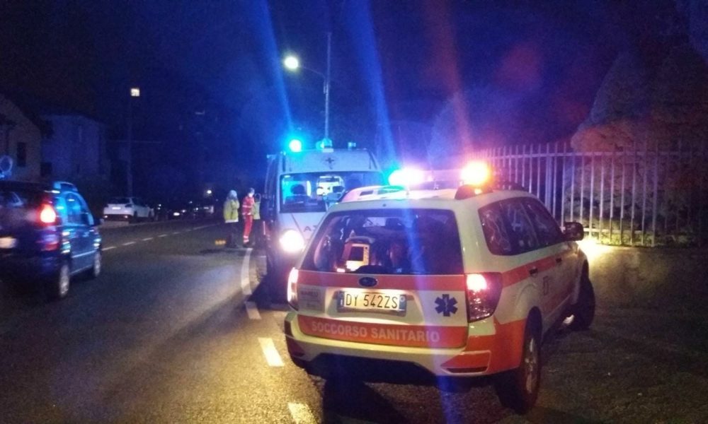 Albese con Cassano, brucia il tetto della villa. All’interno un gruppo di ragazzi, attimi di paura ma nessun ferito