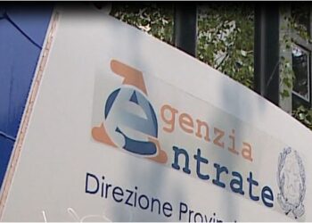 Il cartello dell'agenzia delle entrate