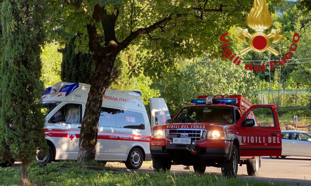 Spinaverde, escursionista infortunato recuperato dai vigili del fuoco di Como