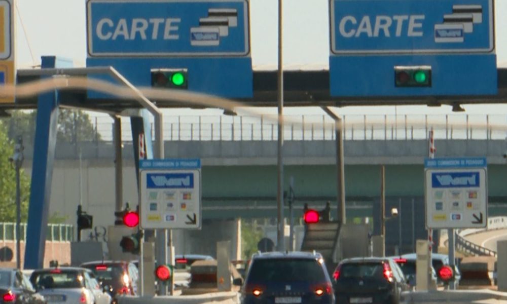 Traffico intenso per le vacanze: code e rallentamenti sulla A9