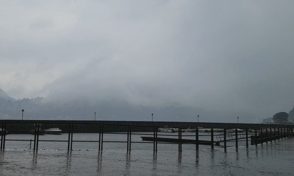 Allerta meteo, codice rosso. Salta anche la fiera di Sant’Abbondio