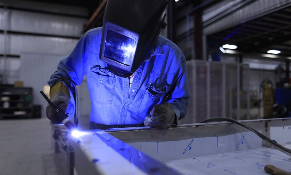 Nuovo contratto collettivo nazionale, i metalmeccanici comaschi dicono “sì”