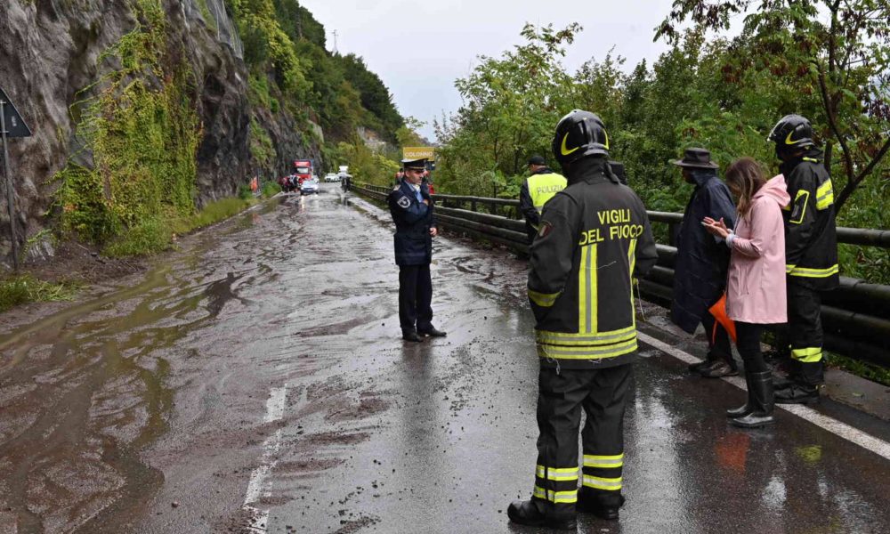 Maltempo e viabilità, Regina chiusa per una frana tra Argegno e Colonno