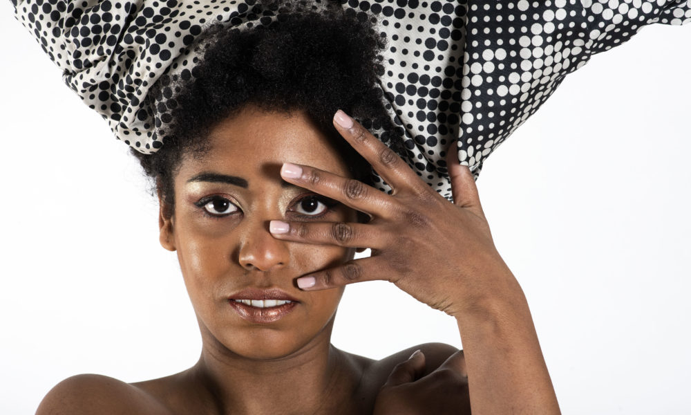 Al Museo della Seta “Black Wave”, la mostra fotografica di Pozzoni