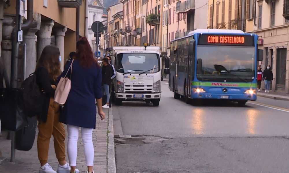 Trasporto pubblico, sugli autobus utilizzabile solo la metà dei posti disponibili