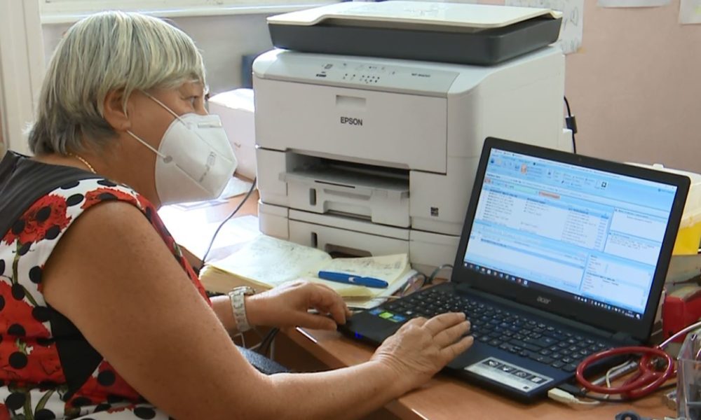 Il ritorno a scuola e i timori delle famiglie. Covid, patologie invernali e vaccino: parla la pediatra