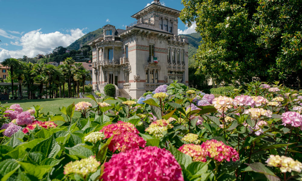 Orticolario: 500.000 aghi di abete per l’opera di Marchini esposta a Villa Bernasconi