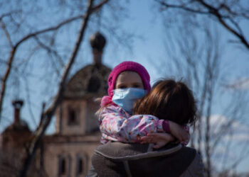 baby and mom during a coronavirus pandemic