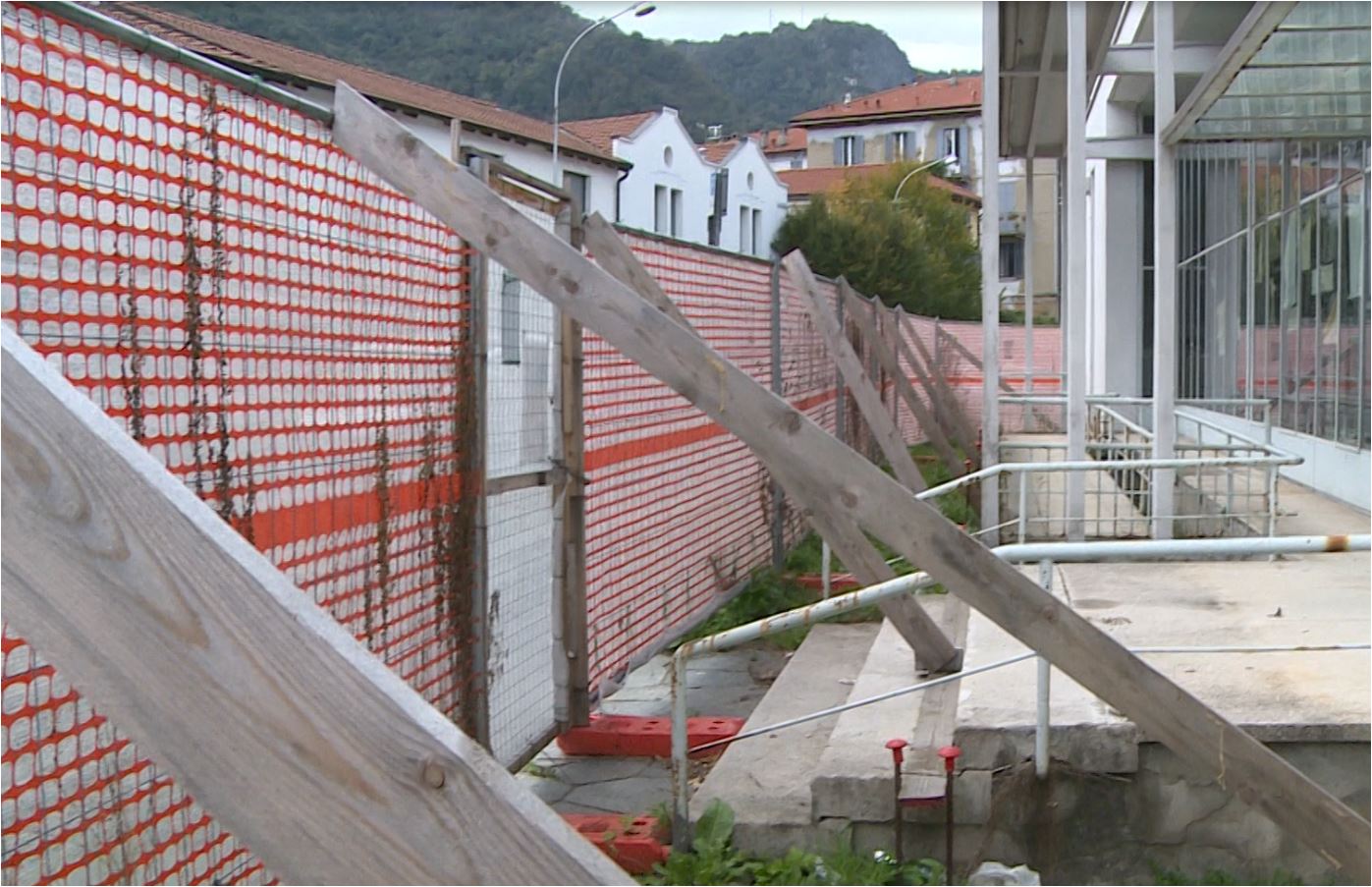 Il Comune dedica una mostra a Terragni e lascia al degrado il patrimonio razionalista della città