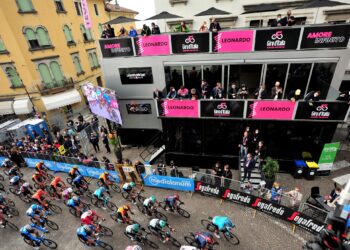 Foto: Jennifer Lorenzini/LaPresse 
20 ottobre 2020 Italia
Sport Ciclismo
Giro d'Italia 2020 - edizione 103 - Tappa 16- Da Udine a San Daniele
Nella foto: hospitality in arrivo  Photo: Jennifer Lorenzini/LaPresse
October 20, 2020  Italy 
Sport Cycling
Giro d'Italia 2020 - 103 th edition - Stage 16- ITT - from  Udine to San Daniele
In the pic:  hospitality