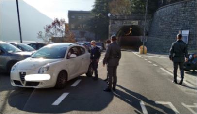 Sequestrate sei auto con targa svizzera a Oria Valsolda