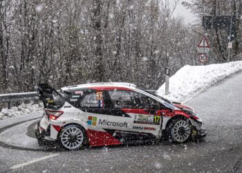 #17 S. Ogier - J. Ingrassia (Toyota Yaris WRC)