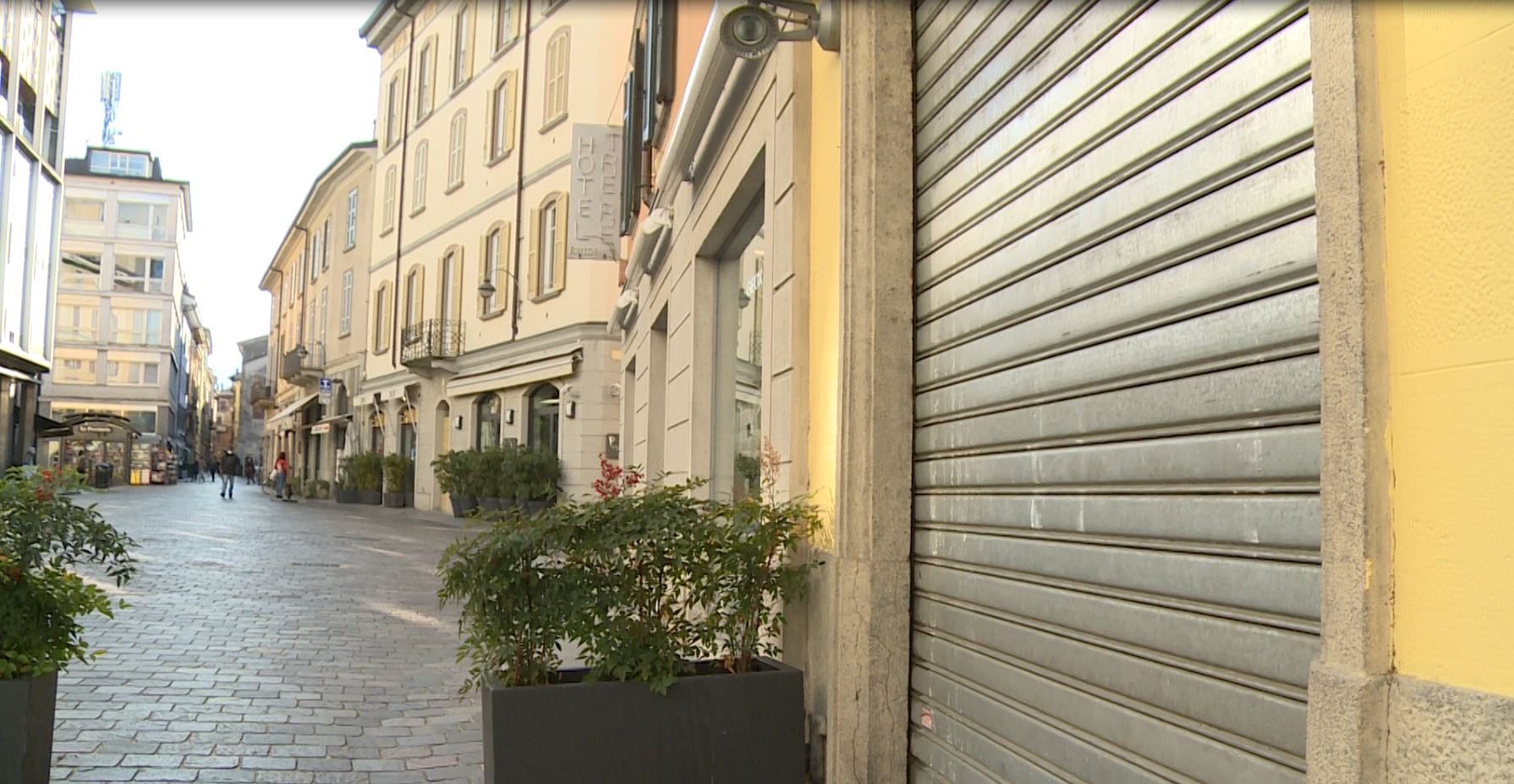 Lombardia in zona rossa per errore, Confcommercio e Confartigianato chiedono il calcolo dei danni