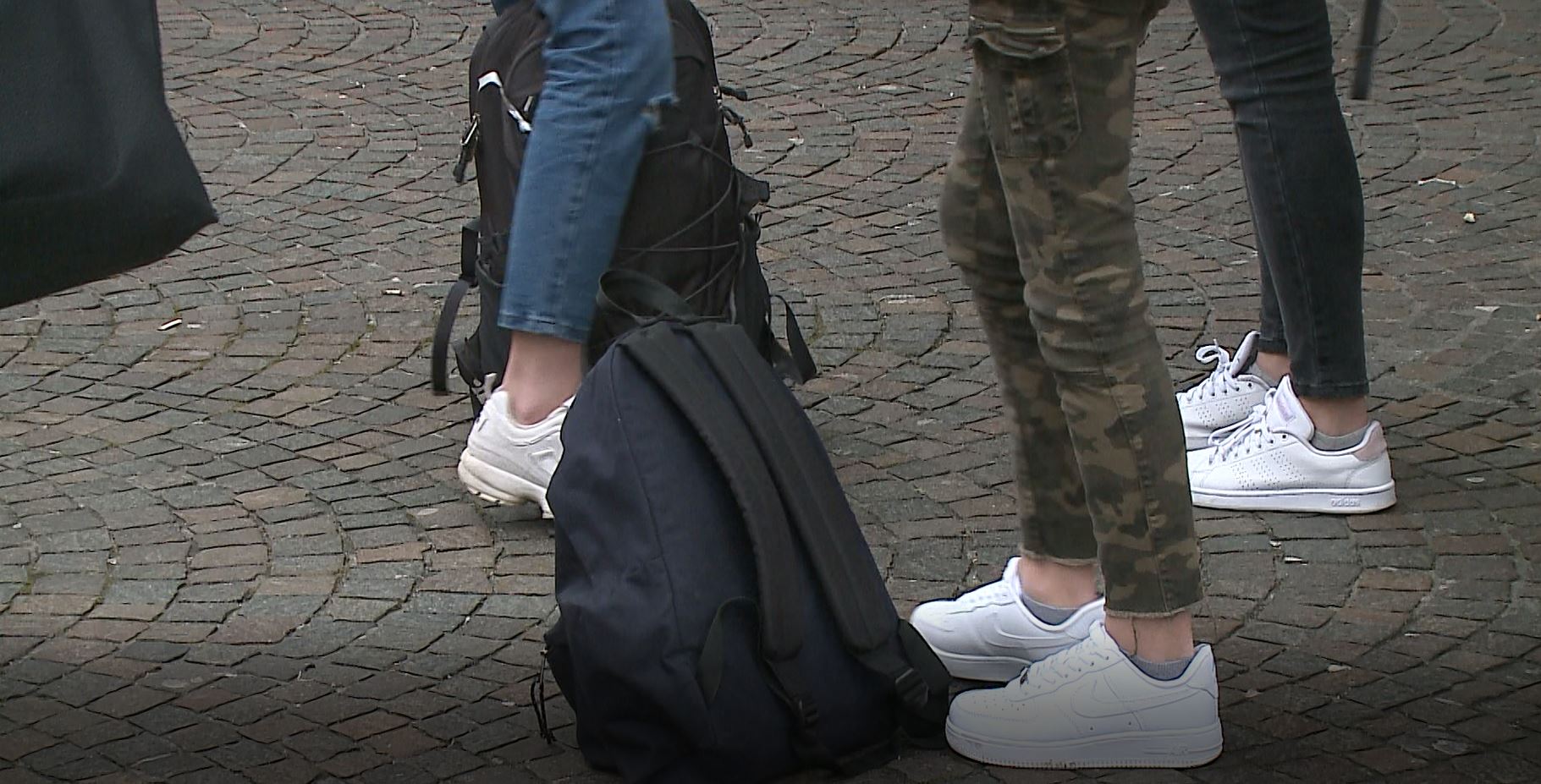 Ingressi studenti e trasporti, altre due scuole si adeguano. Contagi, dad al liceo delle Orsoline e al comprensivo di Cermenate