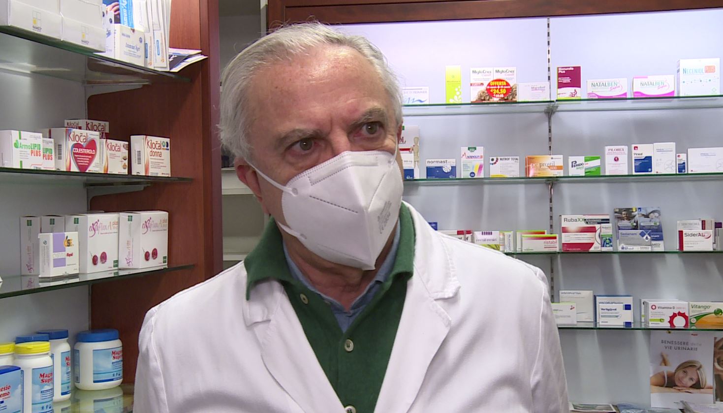 Farmacie a disposizione da lunedì per la prenotazione dei vaccini per gli ultraottantenni