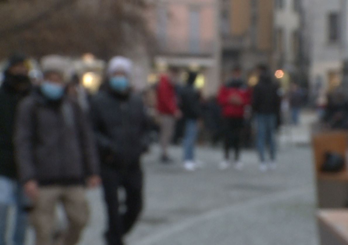 Covid, diga foranea chiusa e accessi contingentati. I nuovi provvedimenti anti assembramento a Como