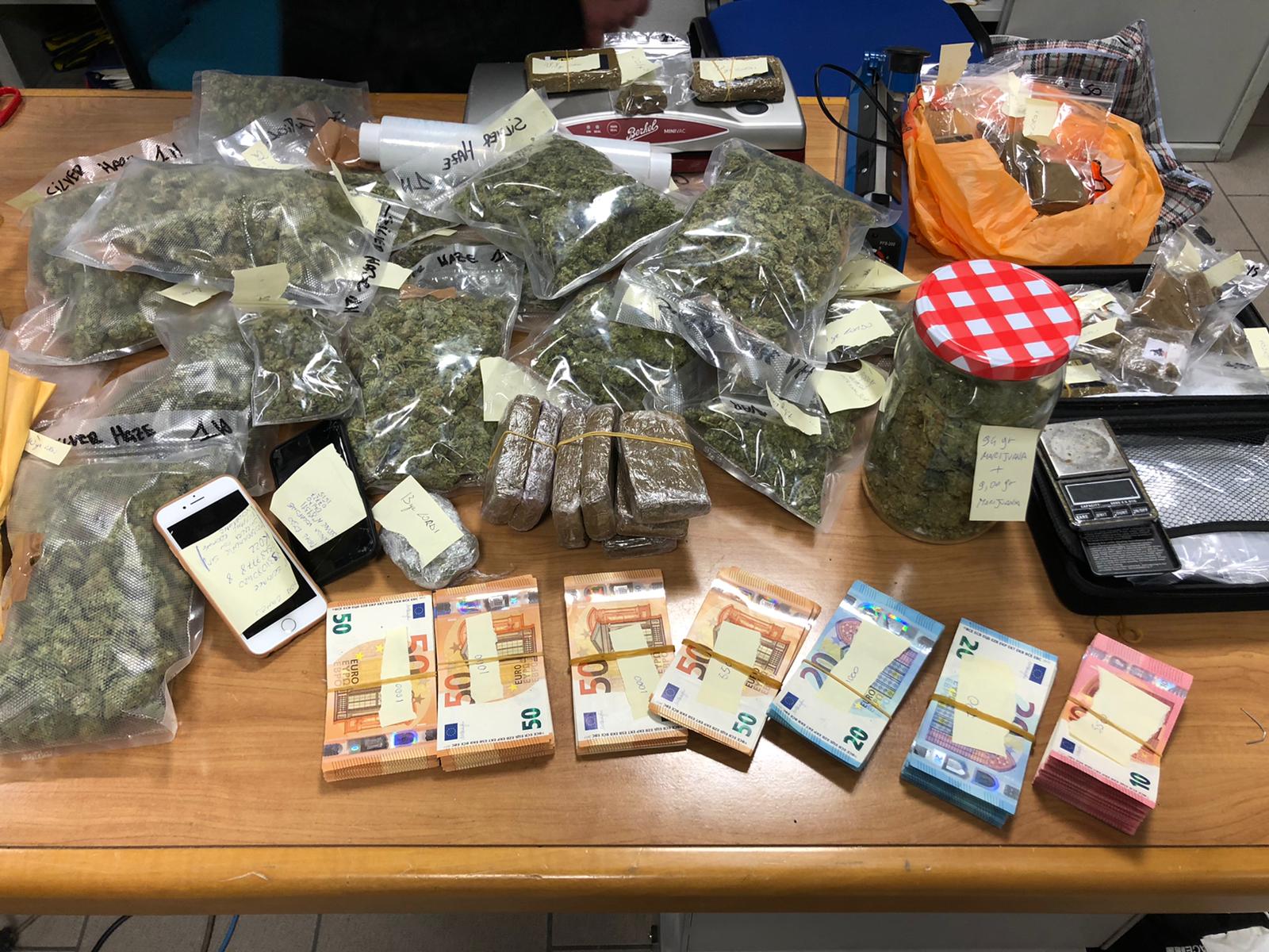 Droga in auto e in casa: arrestato a Como un 32enne turco