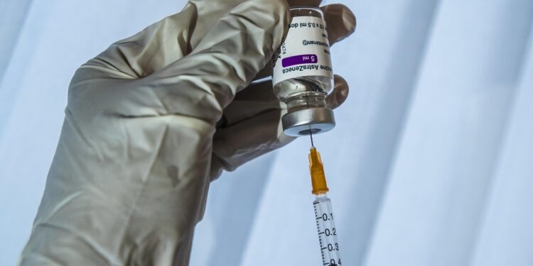 'I mancati vaccini dall'Italia non pesano sulla distribuzione'