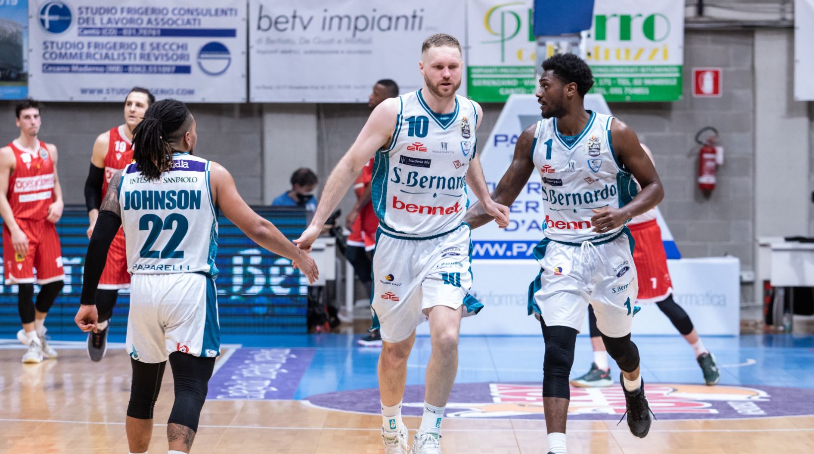 Basket Cantù, derby lombardo con Cremona