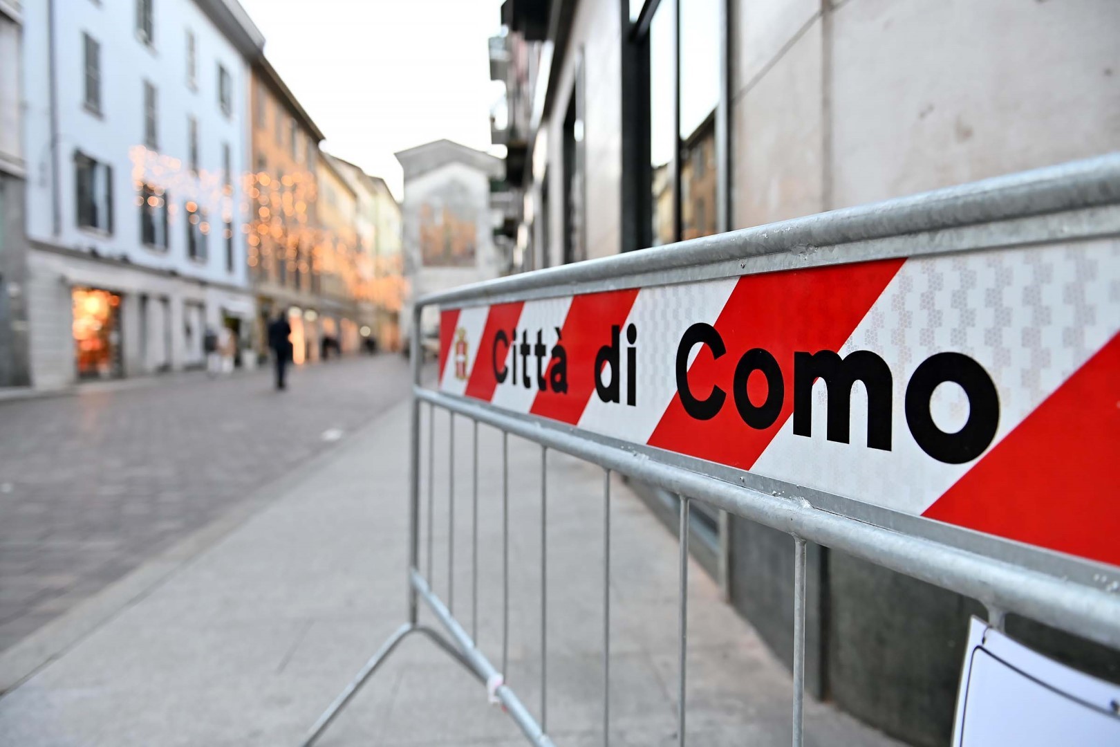 La Lombardia resta in zona rossa, il direttore al Welfare: “Non possiamo ancora tornare indietro”