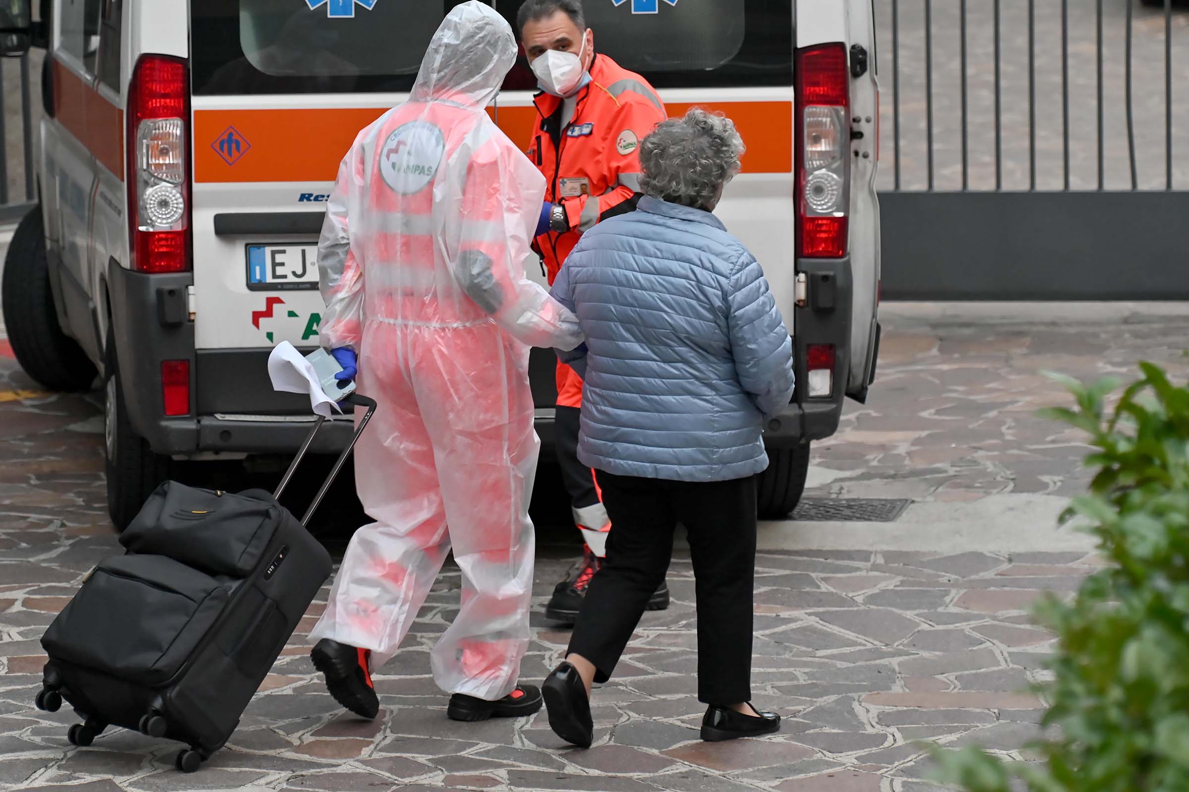 Forte ondata di ricoveri in Lombardia: oltre 300 in un giorno