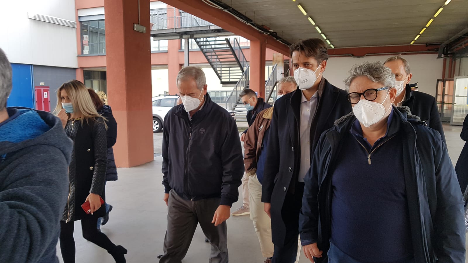 A Malpensa Fiere fino a 5mila vaccini al giorno, la visita di Bertolaso