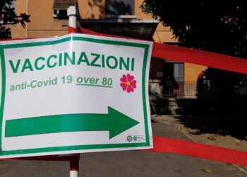 Una sede per le vaccinazioni over 80 a Como