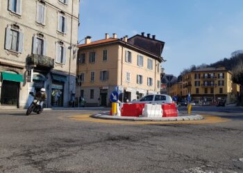 La rotatoria provvisoria in piazza San Rocco