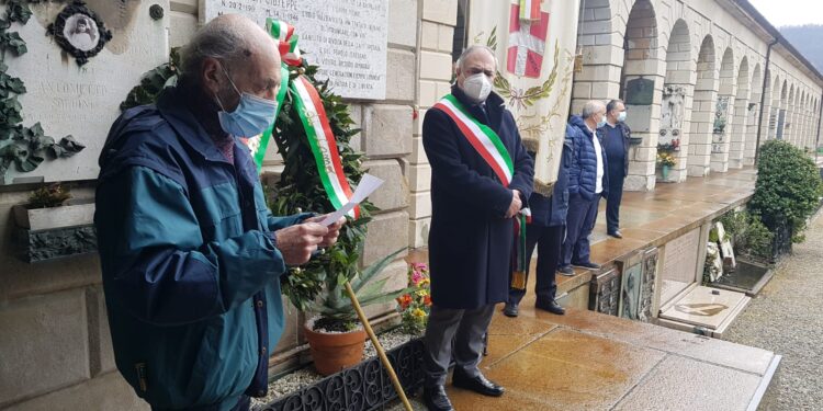 cerimonia cimitero monumentale deportati comaschi