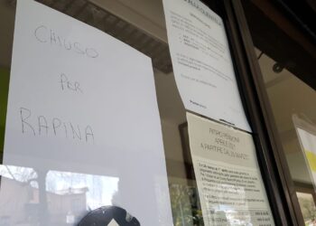 Rapina ufficio postale San Fermo carabinieri