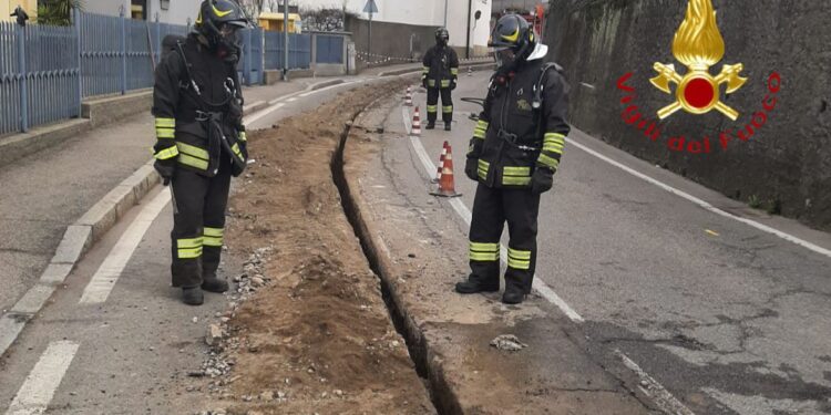 L'intervento dei vigili del fuoco a Casnate