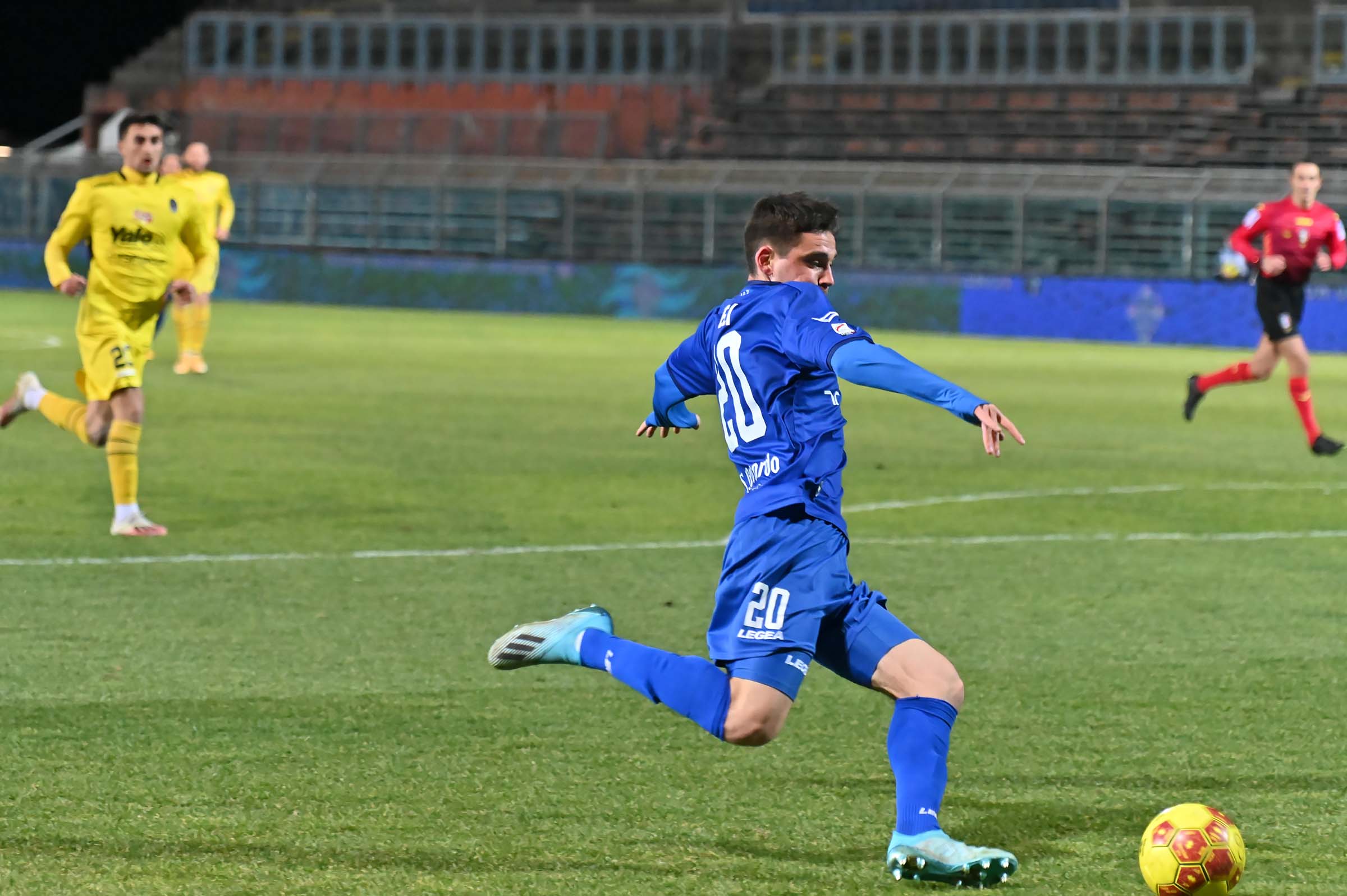 Domani al Sinigaglia match point per il Como