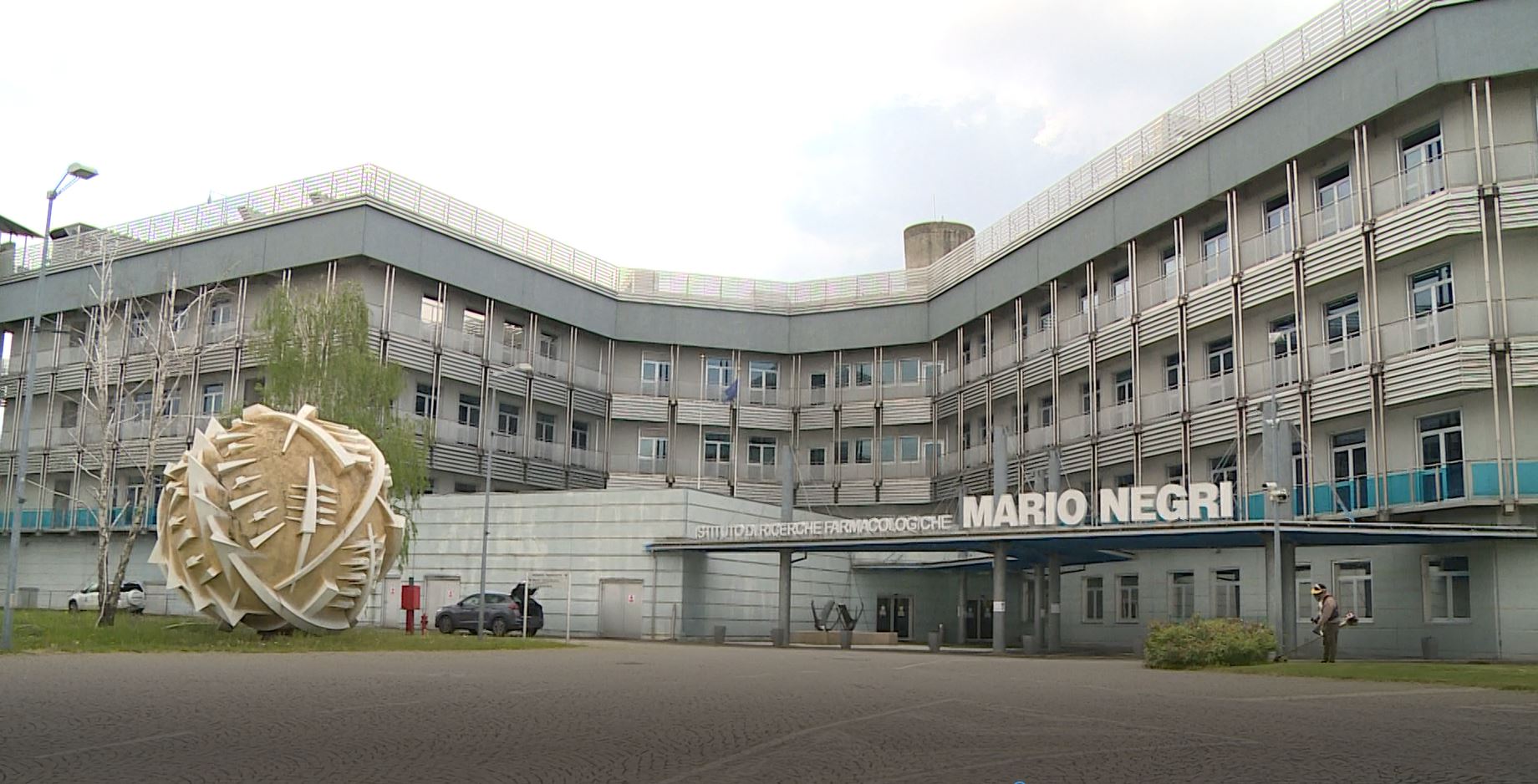 Normalità entro l’estate, Garattini: “Aspettative che non possono essere mantenute”