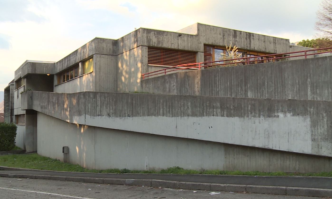 Il futuro del nido di Lora: attacco di sindacati e Civitas, la replica del Comune