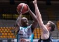 Un'azione della partita Cantù-Trento