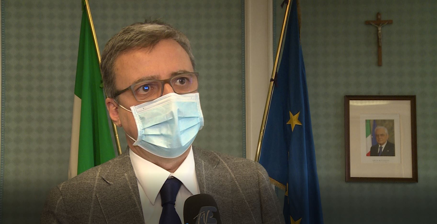 Scuole superiori, rientro in classe al 70%. Il prefetto: “Potenziati trasporti e controlli”