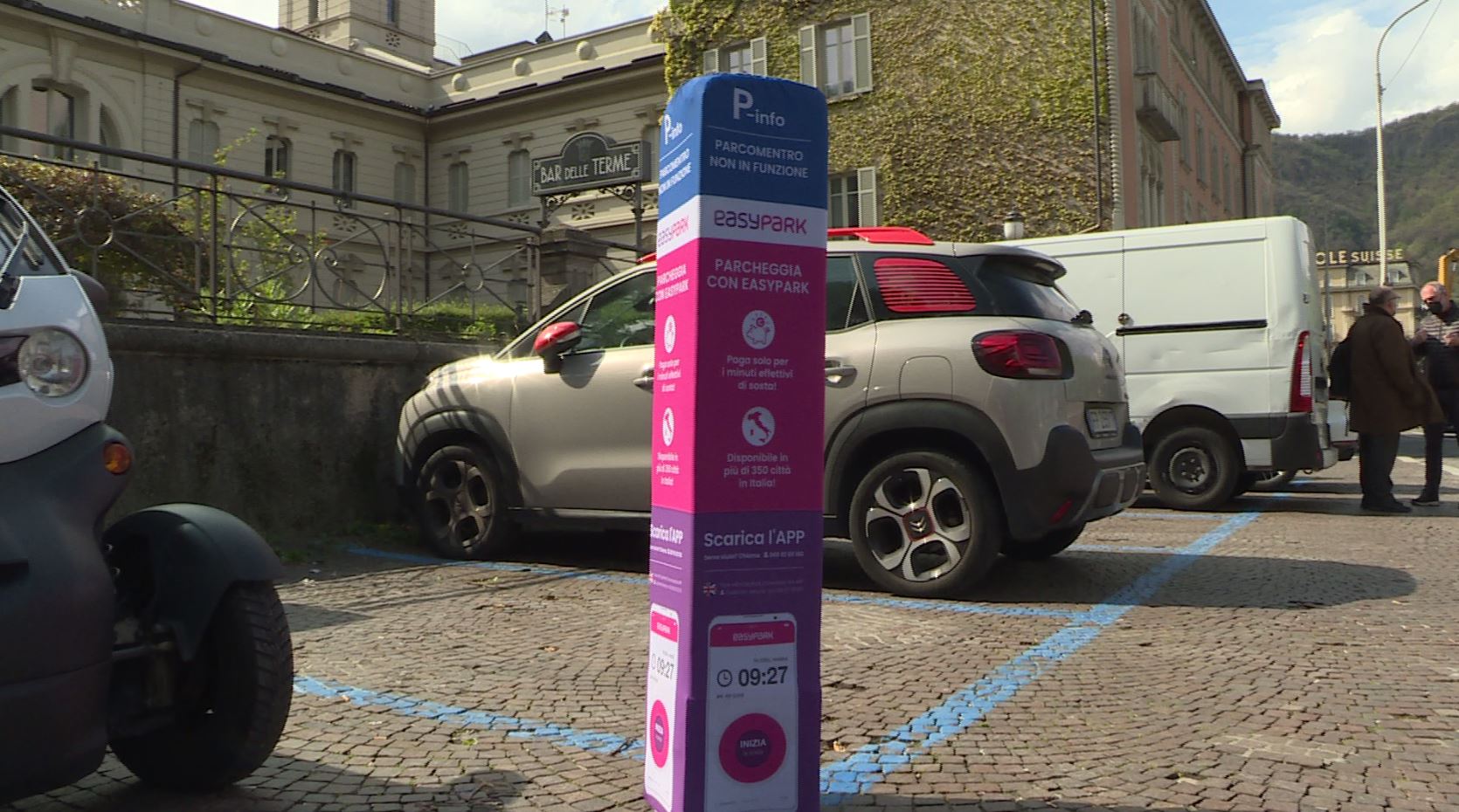 Sosta smart a Como: al via il pagamento sugli stalli blu tramite App