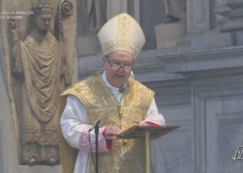 monsignor Oscar Cantoni vescovo di Como omelia di Pasqua