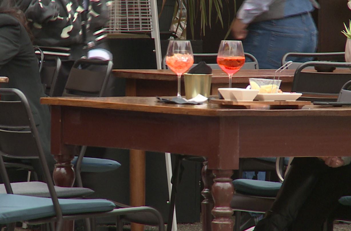 Zona gialla e rischio assembramenti. Al vaglio nuove misure in vista del weekend