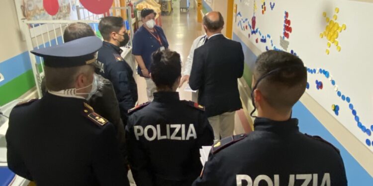 Polizia in pediatria