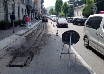 cantiere e traffico viale Lecco