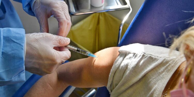 somministrazione vaccino anti-Covid