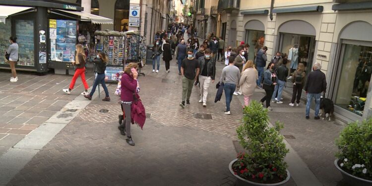 gente in centro