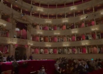 teatro sociale con il pubblico