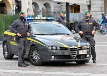 guardia di finanza como