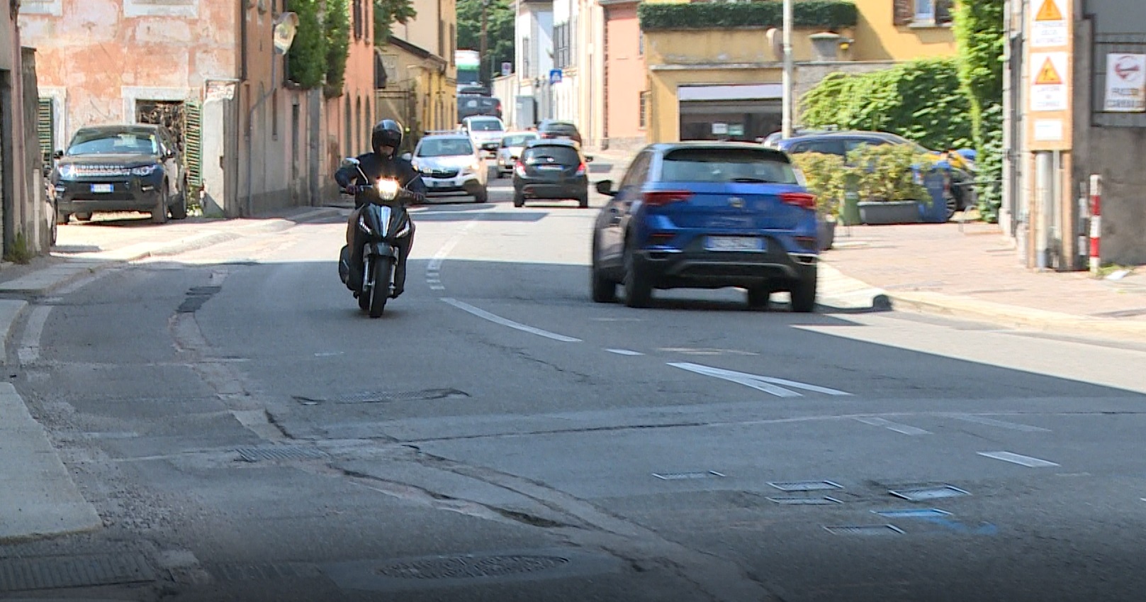 Como: lavori di asfaltatura in via Borgo Vico. Lunedì sera si parte