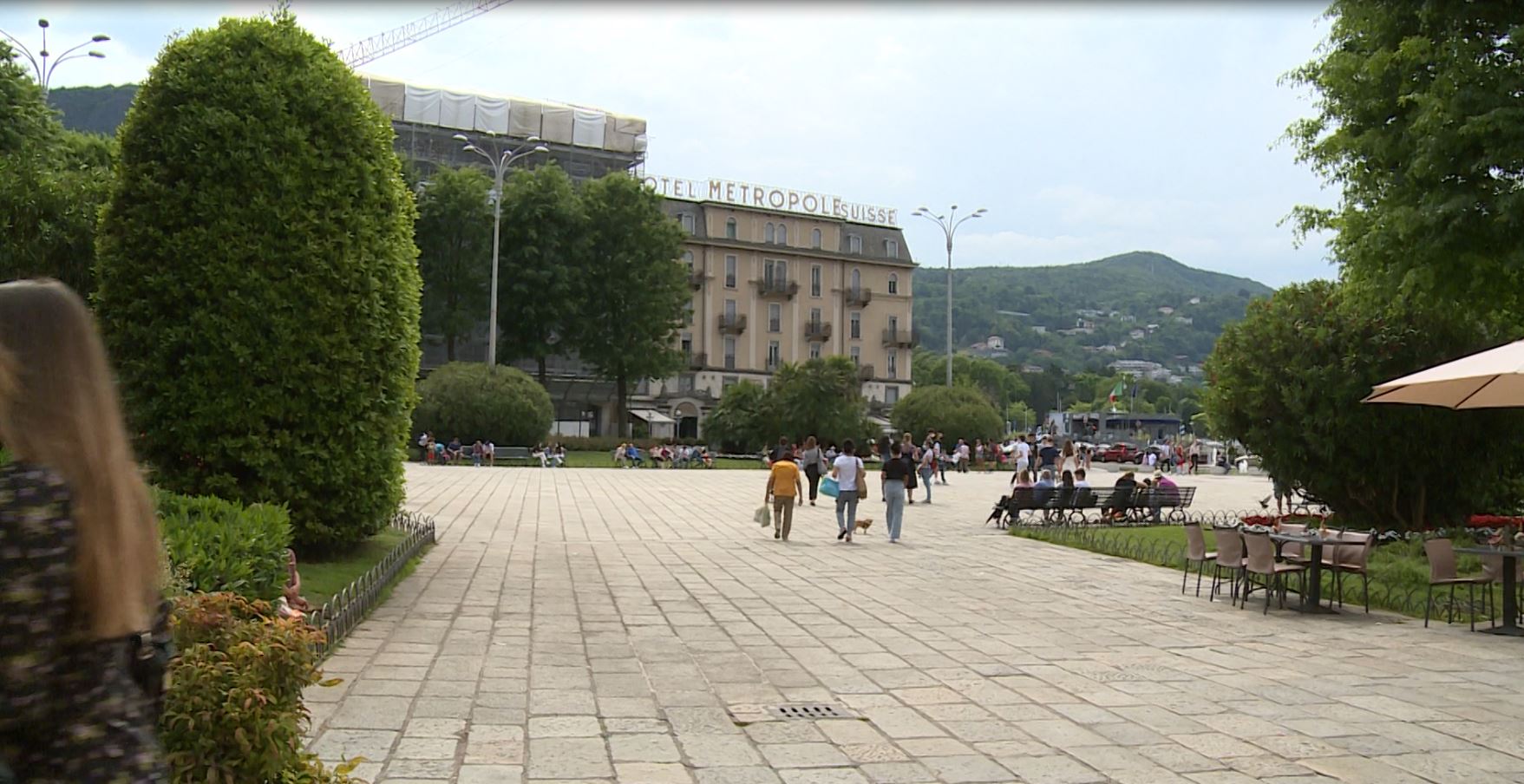 Como, il meteo frena l’arrivo dei turisti in città. Da lunedì slitta il coprifuoco